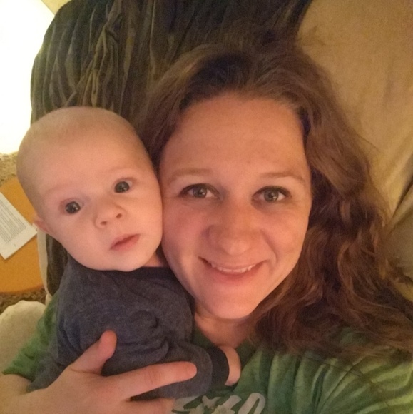 Profile Picture of I love you two so much Zingre (@colettezingre) on Poshmark