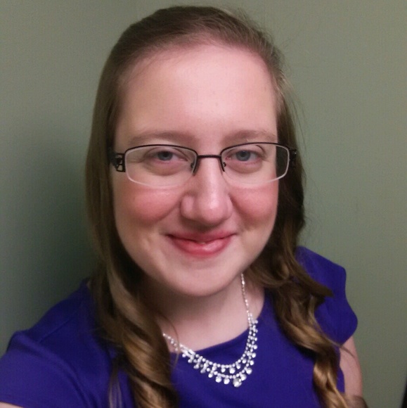 Profile Picture of Brianna Bourne (@briviolin) on Poshmark
