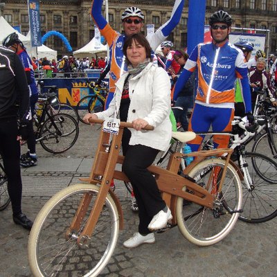 Profile Picture of Myriam Corziliuson Twitter
