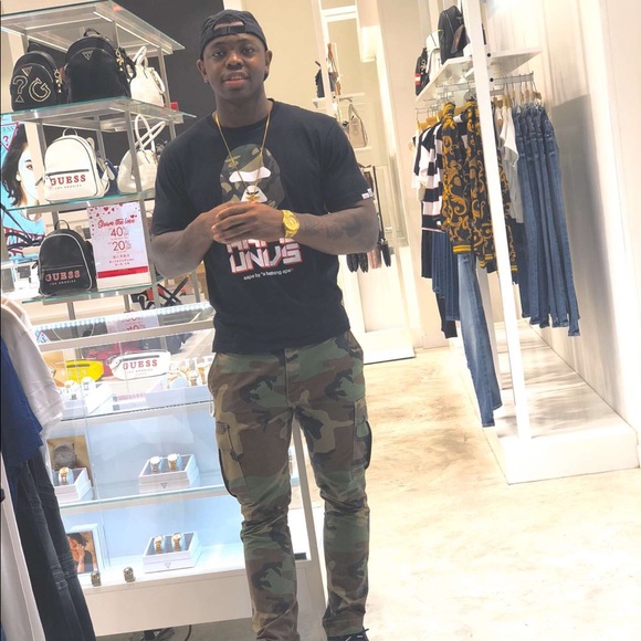 Profile Picture of Colin Thomas bryant (@killabeezy23) on Poshmark