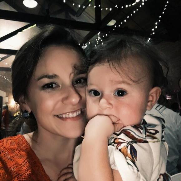 Bonnie Tankovich - Poshmark Profile Picture of Bonnie Tankovich (@bonnietankovich) on Poshmark