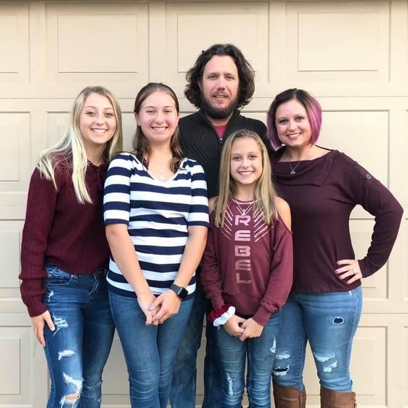 Profile Picture of Kimberly Eklund (@owassomom24) on Poshmark