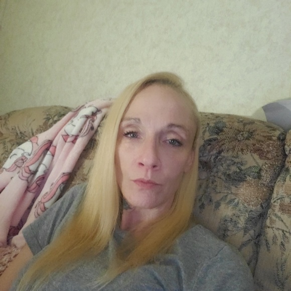 Profile Picture of Kimberly Marx (@kimmie254) on Poshmark