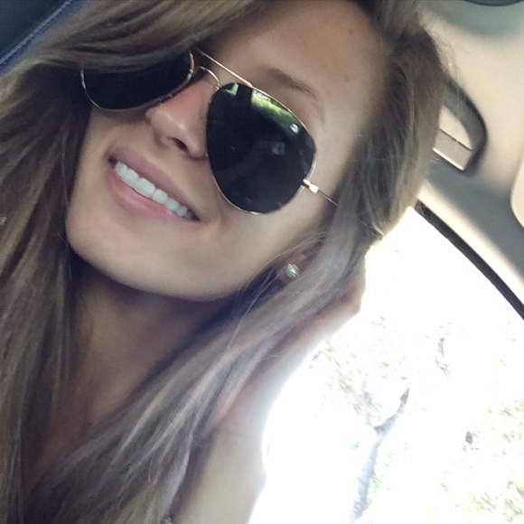 Profile Picture of Kaylea Cabana (@copa_cabana) on Poshmark