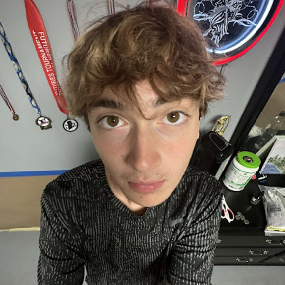 Profile Picture of Jaiden Spardello (@jaidenspardello) on Poshmark