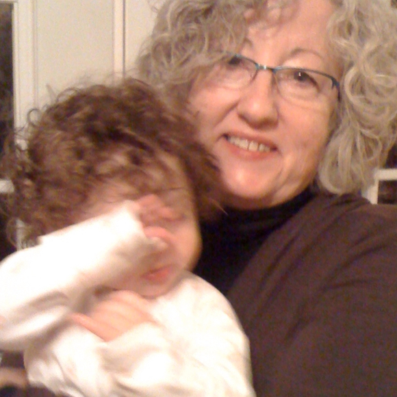 Profile Picture of Pam Keller (@pamkeller) on Poshmark