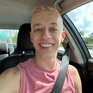 Profile Picture of Lisa Lowe (@lisalowexo) on Instagram