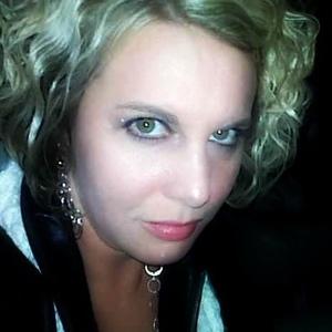 Profile Picture of Mindi Cooper (@mindilynn) on Myspace