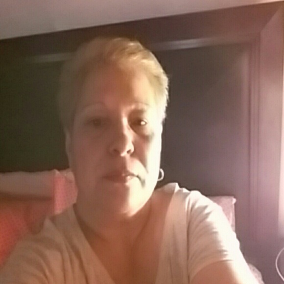 Profile Picture of Susie Terranova (@sue1957) on Poshmark