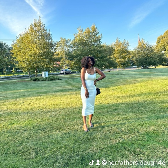 Profile Picture of Davidetta Quaye (@davidettaquaye) on Poshmark