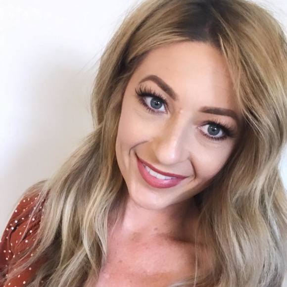 Profile Picture of Courtney Footitt (@coness122783) on Poshmark