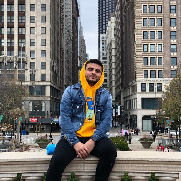 Profile Picture of Juan Barrera (@jbarrera1994) on Poshmark