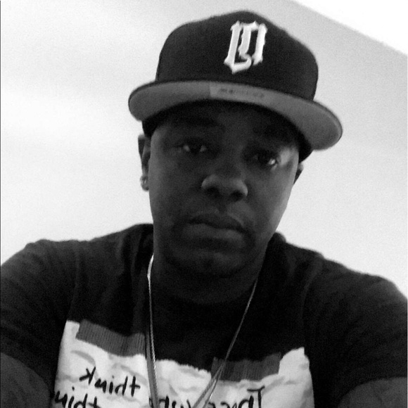 Profile Picture of Erick Terry (@erickterry1) on Poshmark