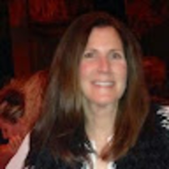 Profile Picture of Anne Tuccillo (@atuccillo8257) on Poshmark