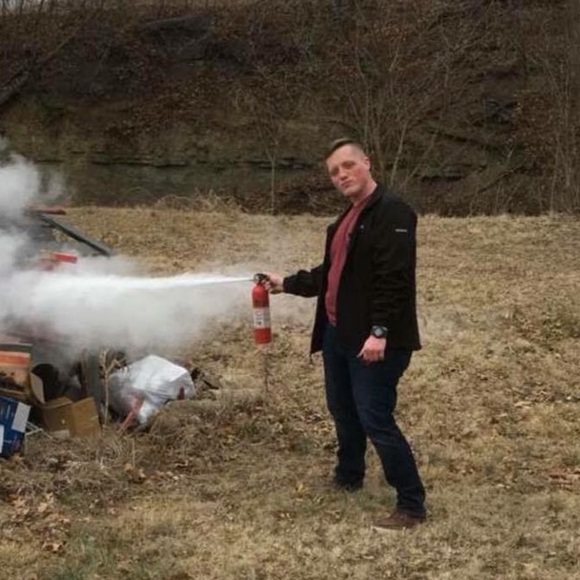 Profile Picture of Tanner Moody (@tannermoody) on Poshmark