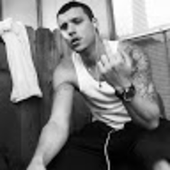 Profile Picture of Joshua Rhyne (@jayrhy0707) on Poshmark