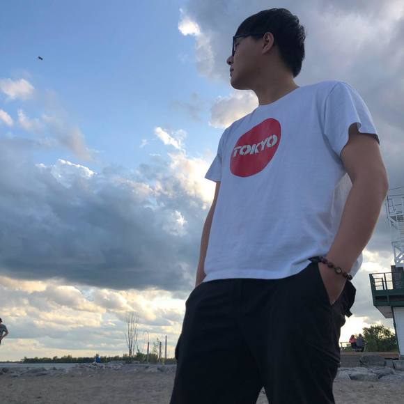 Profile Picture of Kien Nguyen (@kien_nguyen) on Poshmark