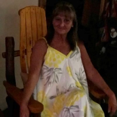 Profile Picture of Kathleen Moss (@kathlee46369005) on Twitter