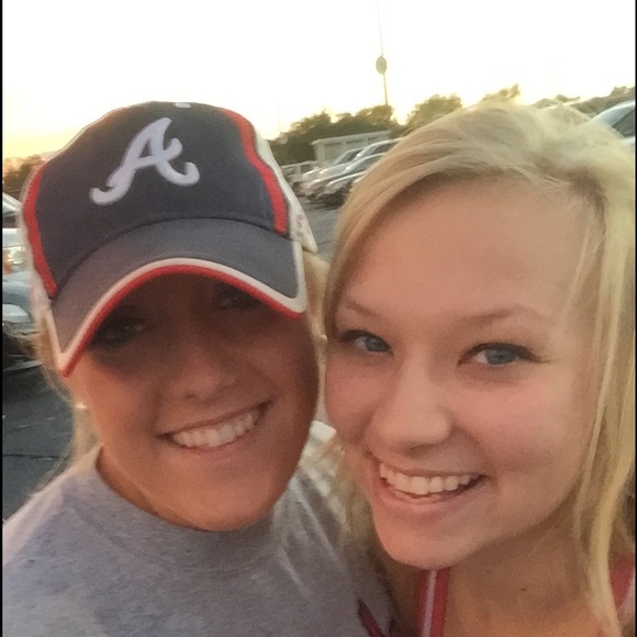 Profile Picture of Ashley Ottey (@ashleyottey) on Poshmark