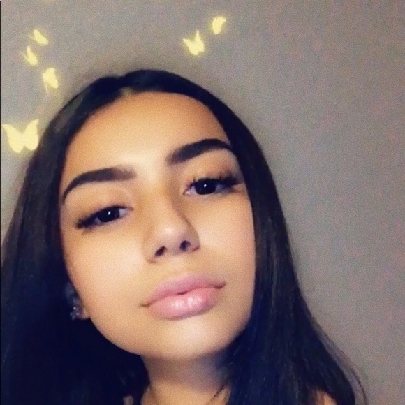 Profile Picture of Karelyn Alvarez (@preciousskae) on Poshmark