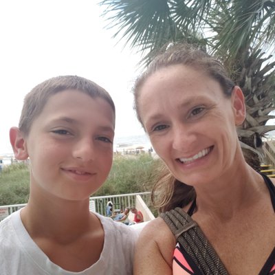 Profile Picture of Stephanie Osborne (@sassytink81) on Twitter