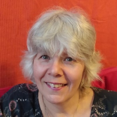 Profile Picture of Karen Howarth (@WildAboutGrow) on Twitter