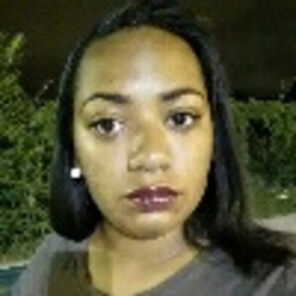 Profile Picture of Cassandra Waters (@podah1994) on Poshmark