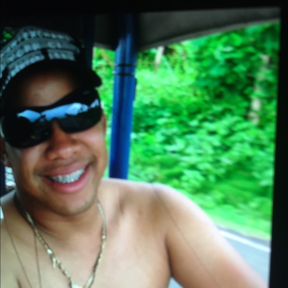 Profile Picture of Francisco Mañunga (@fajamacha) on Poshmark