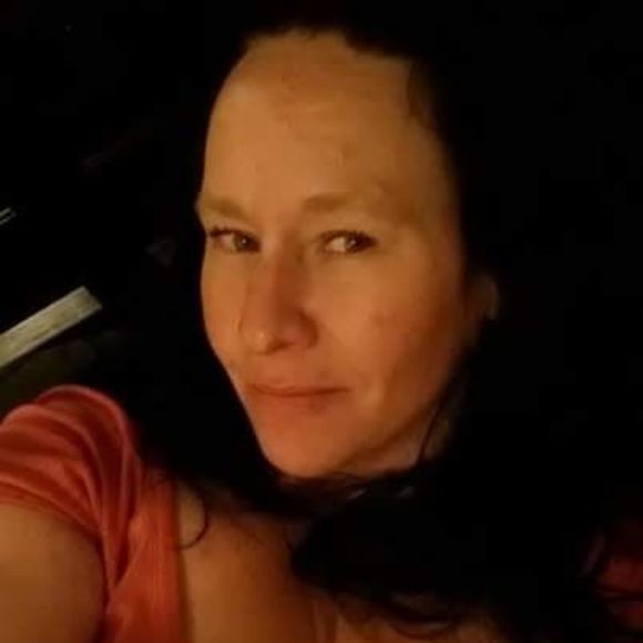 Profile Picture of Tory Syx (@tory6) on Poshmark