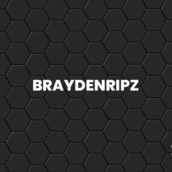 Profile Picture of Brayden Gietzen (@braydengietzen) on Poshmark
