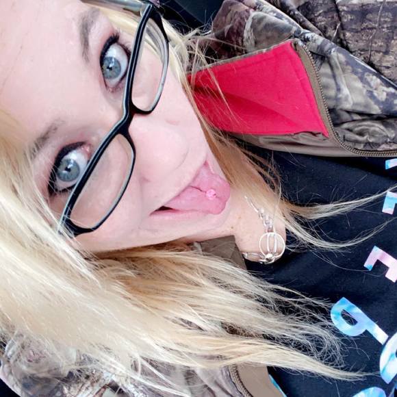 Profile Picture of Britiany Sullivan (@sweeetascandi69) on Poshmark