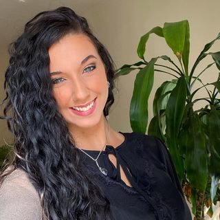 Profile Picture of Leah Gibbons (@leahgibbons) on Instagram