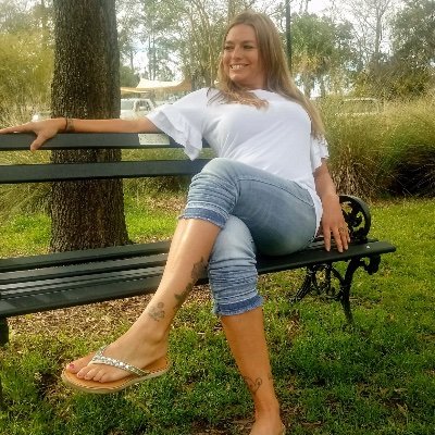 Profile Picture of Jennifer Gurney (@GodzChozen1_22) on Twitter