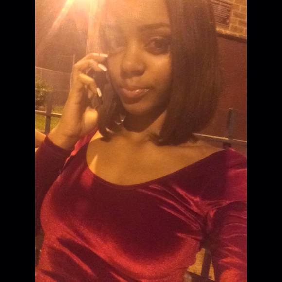 Profile Picture of Líng Líng (@teira20) on Poshmark