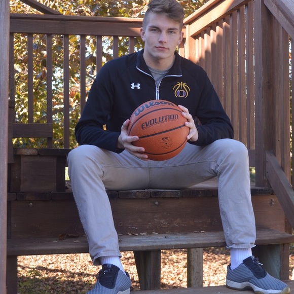 Profile Picture of Weston Sterwald (@swessy23) on Poshmark