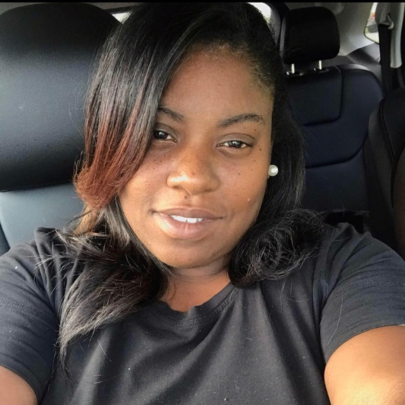 Profile Picture of Latasha Mccloud (@therealtashmac1) on Poshmark