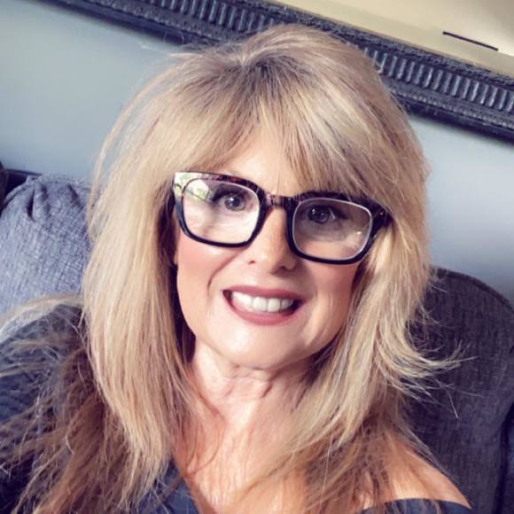 Profile Picture of Bobbe Miller (@bobbe) on Poshmark