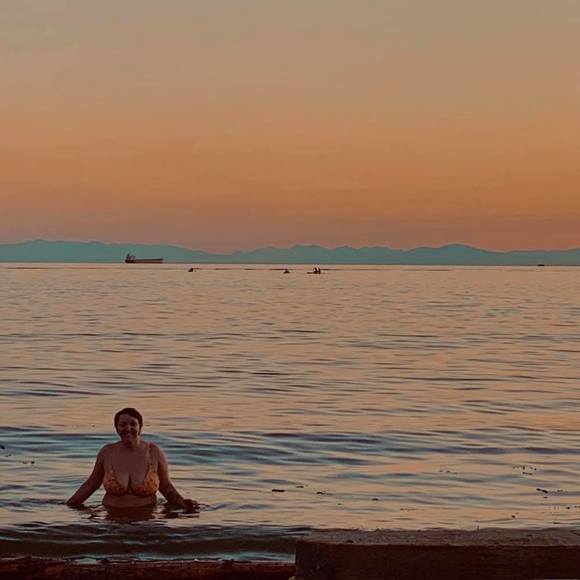 Profile Picture of Erin Herensberger (@lil_chicka123) on Poshmark