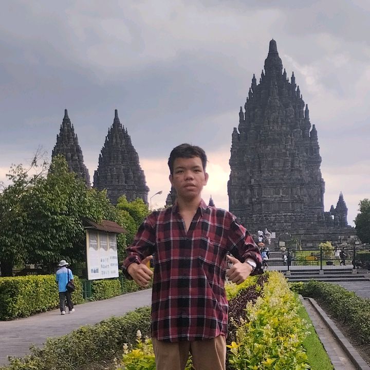Profile Picture of briandes (@briandes) on Tiktok