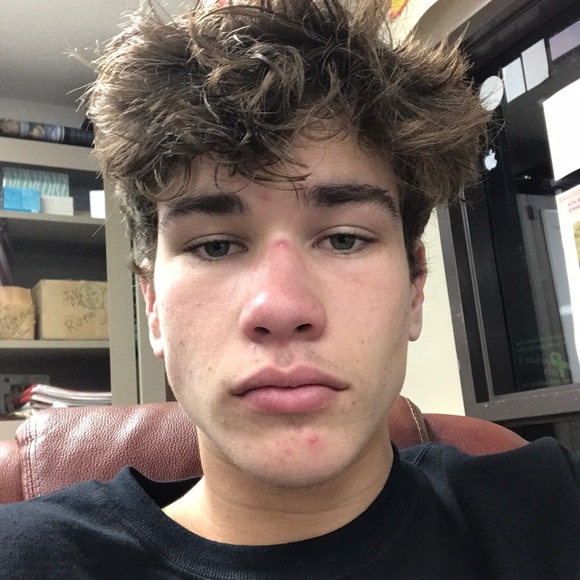 Profile Picture of Ethan Baloun (@ethanbaloun) on Poshmark