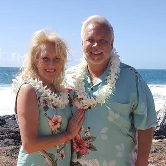 Profile Picture of Debbie Ledwell (@dhs1214) on Poshmark