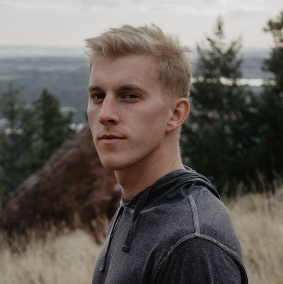 Profile Picture of Kenny Brougher (@kendoggy) on Poshmark