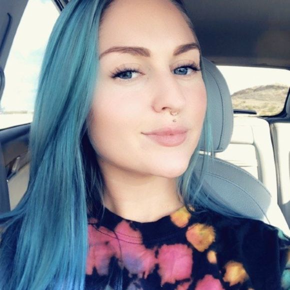 Profile Picture of Kaycee Whorf (@kayywolff) on Poshmark