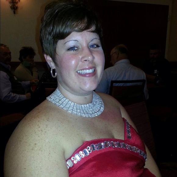 Profile Picture of Ashley Easter (@easteas) on Poshmark