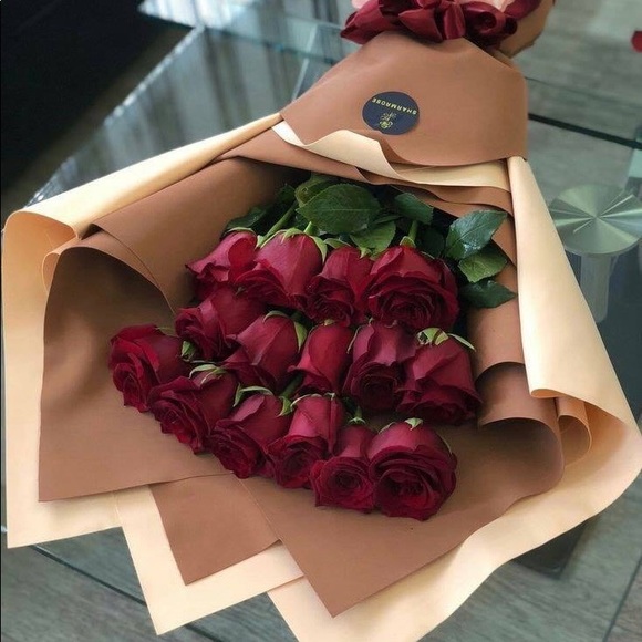 Profile Picture of Nada Abdelaal (@nadaabdelaal) on Poshmark