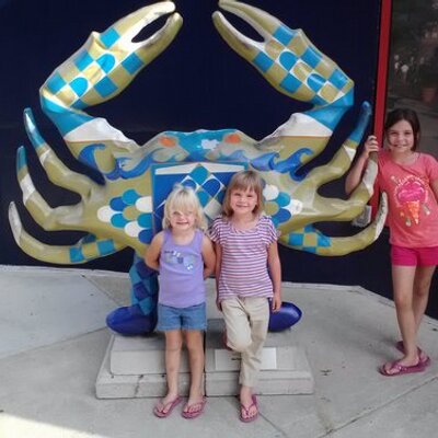 Profile Picture of Josh Clemens (@crabfather) on Twitter