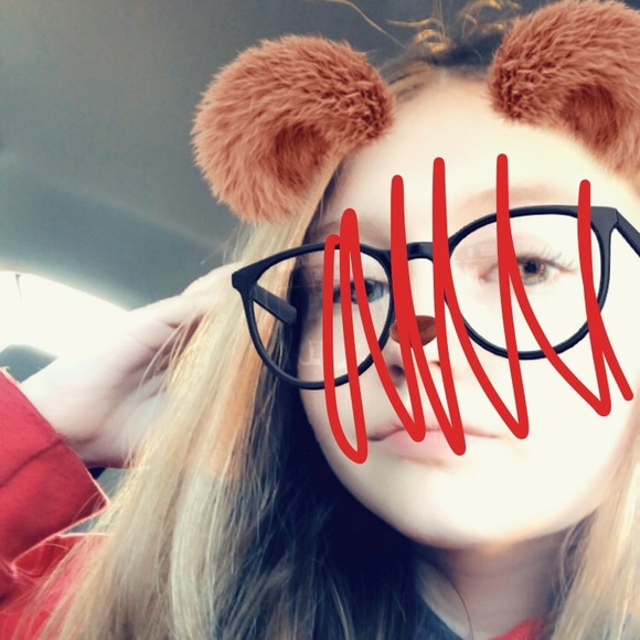 Profile Picture of Bailey Kellerman (@kensaq421) on Poshmark