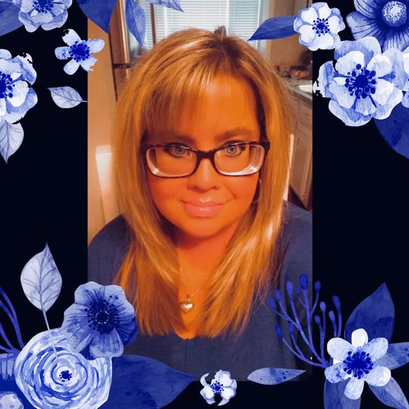 Profile Picture of Carey Howard (@careyhoward) on Poshmark