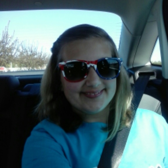 Profile Picture of Kylee Shyjka (@shyjka10) on Poshmark