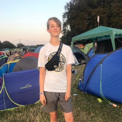 Profile Picture of Laura Clossick (@ClossickLaura) on Twitter